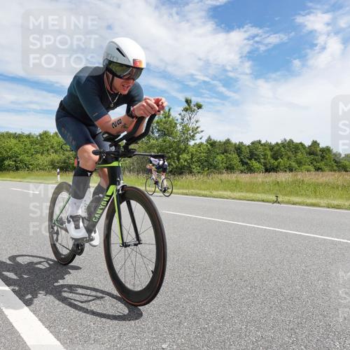 21.06.2026 - Viking Triathlon Michael Burmester http://msf.ph/oto/9869036 21.06.2026 11:55:50 Radfahren 28, 49, 52, 133, 147, 262, 279, 324, 360, 505, 637, 650 meine-sportfotos.de