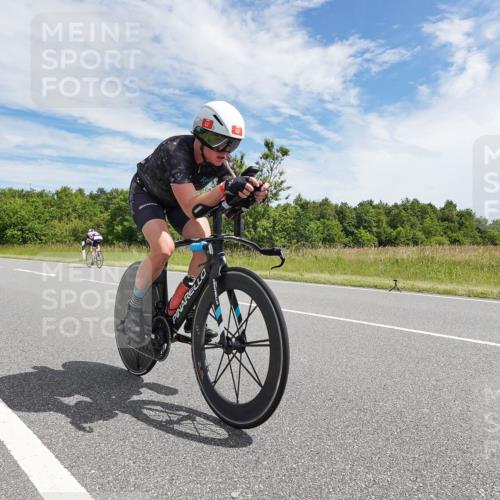 21.06.2026 - Viking Triathlon Michael Burmester http://msf.ph/oto/9869044 21.06.2026 11:55:51 Radfahren 14, 28, 49, 52, 133, 147, 262, 279, 324, 360, 505, 637, 650 meine-sportfotos.de