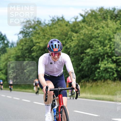 21.06.2026 - Viking Triathlon Michael Burmester http://msf.ph/oto/9869063 21.06.2026 12:26:06 Radfahren 139, 230, 232, 276, 312, 510, 531, 635, 638 meine-sportfotos.de