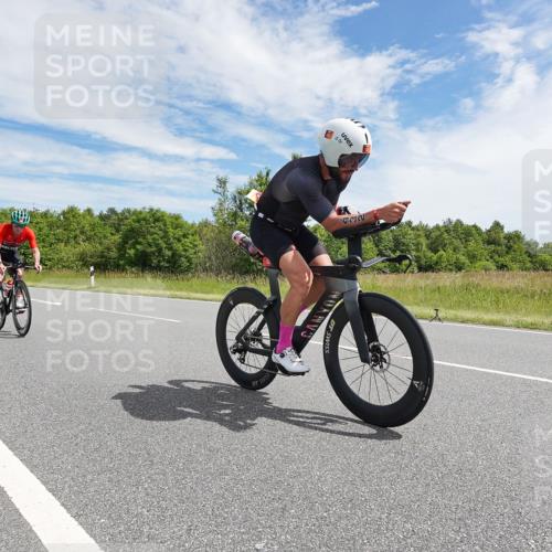 21.06.2026 - Viking Triathlon Michael Burmester http://msf.ph/oto/9869113 21.06.2026 11:56:17 Radfahren 18, 131, 133, 341, 405, 432, 436, 439, 487, 506, 533, 533 meine-sportfotos.de