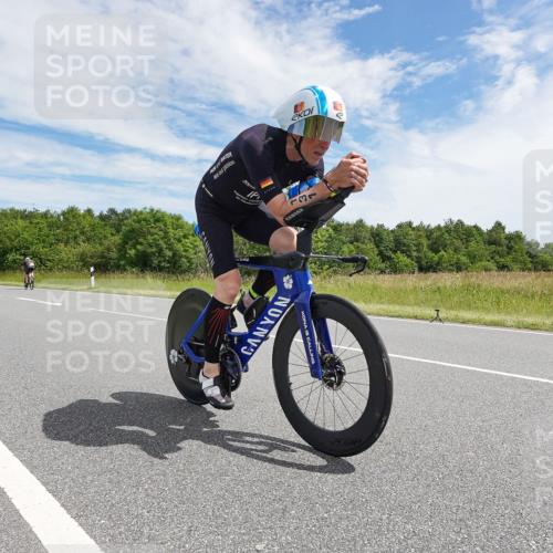 21.06.2026 - Viking Triathlon Michael Burmester http://msf.ph/oto/9869146 21.06.2026 11:56:29 Radfahren 18, 131, 321, 334, 405, 436, 436, 470, 533 meine-sportfotos.de