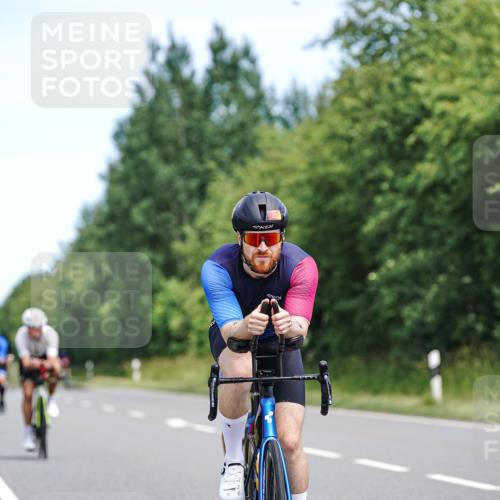 21.06.2026 - Viking Triathlon Michael Burmester http://msf.ph/oto/9869195 21.06.2026 12:27:00 Radfahren 90, 118, 127, 218, 226, 266, 273, 330, 366, 411, 444, 554, 561, 625, 639 meine-sportfotos.de