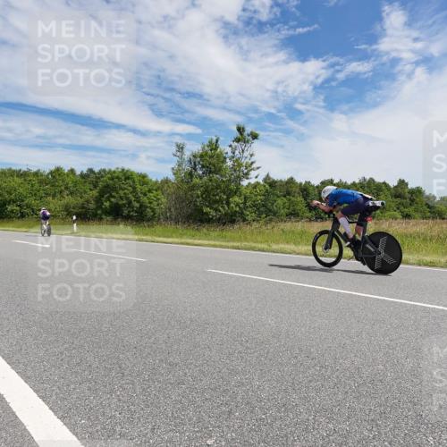 21.06.2026 - Viking Triathlon Michael Burmester http://msf.ph/oto/9869217 21.06.2026 11:58:01 Radfahren 54, 192, 275, 352, 430, 453, 523, 605, 667 meine-sportfotos.de
