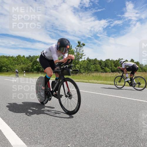 21.06.2026 - Viking Triathlon Michael Burmester http://msf.ph/oto/9869227 21.06.2026 11:58:05 Radfahren 54, 192, 275, 430, 453, 523, 605, 667 meine-sportfotos.de