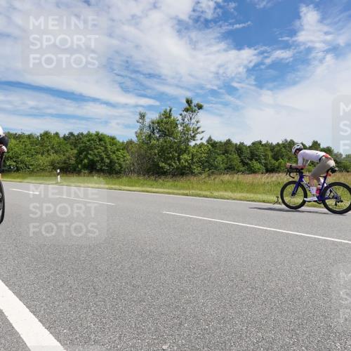 21.06.2026 - Viking Triathlon Michael Burmester http://msf.ph/oto/9869247 21.06.2026 11:58:16 Radfahren 48, 192, 192, 221, 223, 232, 430, 605, 654, 667 meine-sportfotos.de