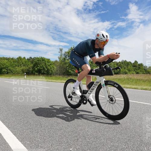 21.06.2026 - Viking Triathlon Michael Burmester http://msf.ph/oto/9869258 21.06.2026 11:58:30 Radfahren 5, 36, 36, 48, 164, 192, 208, 208, 221, 223, 232, 251, 278, 312, 353, 466, 494, 517, 563, 654 meine-sportfotos.de