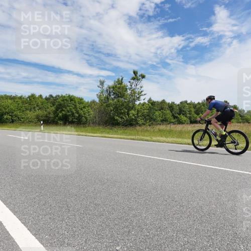21.06.2026 - Viking Triathlon Michael Burmester http://msf.ph/oto/9869262 21.06.2026 11:58:32 Radfahren 5, 36, 36, 48, 139, 164, 192, 208, 208, 221, 223, 232, 251, 278, 312, 353, 358, 466, 494, 517, 563, 654 meine-sportfotos.de