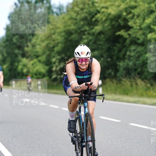 21.06.2026 - Viking Triathlon Michael Burmester http://msf.ph/oto/9869267 21.06.2026 12:27:15 Radfahren 38, 218, 266, 273, 444, 444, 490, 554, 639 meine-sportfotos.de
