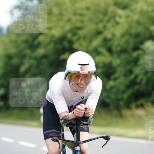 21.06.2026 - Viking Triathlon Michael Burmester http://msf.ph/oto/9869299 21.06.2026 12:27:22 Radfahren 38, 266, 268, 273, 322, 444, 490, 554, 639 meine-sportfotos.de