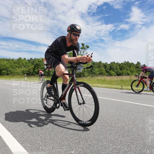 21.06.2026 - Viking Triathlon Michael Burmester http://msf.ph/oto/9869330 21.06.2026 11:59:18 Radfahren 47, 91, 242, 276, 306, 311, 379, 421, 441, 444, 444, 510, 524, 531, 536, 537, 638 meine-sportfotos.de