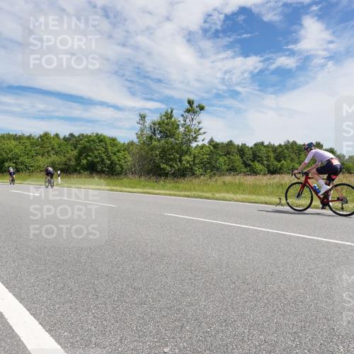 21.06.2026 - Viking Triathlon Michael Burmester http://msf.ph/oto/9869372 21.06.2026 11:59:25 Radfahren 47, 91, 173, 242, 276, 306, 311, 313, 379, 421, 441, 444, 510, 536, 537, 638 meine-sportfotos.de