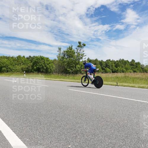 21.06.2026 - Viking Triathlon Michael Burmester http://msf.ph/oto/9869416 21.06.2026 11:59:55 Radfahren 273, 326, 350, 643 meine-sportfotos.de