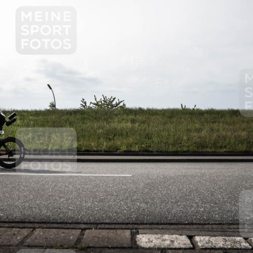 21.06.2026 - 29. Vierlanden-Triathlon H.Heesch http://msf.ph/oto/9869419 21.06.2026 09:04:00 Radfahren 26 meine-sportfotos.de