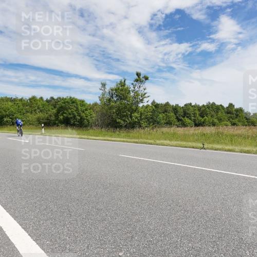 21.06.2026 - Viking Triathlon Michael Burmester http://msf.ph/oto/9869421 21.06.2026 11:59:57 Radfahren 273, 326, 643 meine-sportfotos.de