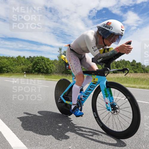 21.06.2026 - Viking Triathlon Michael Burmester http://msf.ph/oto/9869438 21.06.2026 12:00:31 Radfahren 42, 200, 285, 332, 404, 543, 568, 604, 623, 639, 639 meine-sportfotos.de