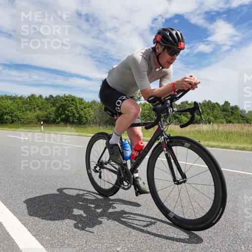21.06.2026 - Viking Triathlon Michael Burmester http://msf.ph/oto/9869451 21.06.2026 12:00:42 Radfahren 42, 200, 285, 332, 404, 554, 568, 604, 617, 623, 639 meine-sportfotos.de