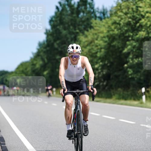 21.06.2026 - Viking Triathlon Michael Burmester http://msf.ph/oto/9869467 21.06.2026 12:29:12 Radfahren 78, 87, 95, 154, 317, 356, 386, 410, 459, 464, 542, 552, 555, 555, 619, 655, 661 meine-sportfotos.de