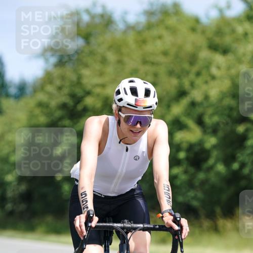 21.06.2026 - Viking Triathlon Michael Burmester http://msf.ph/oto/9869474 21.06.2026 12:29:13 Radfahren 78, 87, 95, 154, 317, 356, 386, 410, 459, 464, 542, 552, 555, 555, 655, 661 meine-sportfotos.de