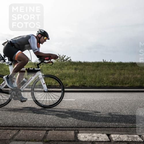 21.06.2026 - 29. Vierlanden-Triathlon H.Heesch http://msf.ph/oto/9869491 21.06.2026 09:07:17 Radfahren 120, 275 meine-sportfotos.de