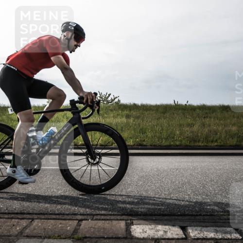 21.06.2026 - 29. Vierlanden-Triathlon H.Heesch http://msf.ph/oto/9869506 21.06.2026 09:07:39 Radfahren 121 meine-sportfotos.de