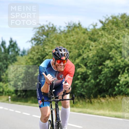 21.06.2026 - Viking Triathlon Michael Burmester http://msf.ph/oto/9869509 21.06.2026 12:29:29 Radfahren 78, 87, 95, 154, 386, 410, 459, 526, 540, 555, 560, 617, 655 meine-sportfotos.de