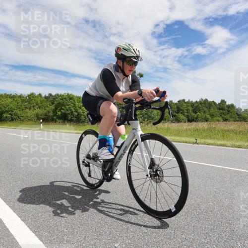 21.06.2026 - Viking Triathlon Michael Burmester http://msf.ph/oto/9869529 21.06.2026 12:01:44 Radfahren 13, 171, 196, 206, 322, 540, 648 meine-sportfotos.de