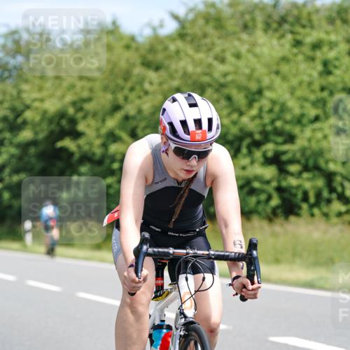 21.06.2026 - Viking Triathlon Michael Burmester http://msf.ph/oto/9869537 21.06.2026 12:29:36 Radfahren 66, 78, 101, 196, 302, 386, 410, 526, 540, 555, 560, 617 meine-sportfotos.de