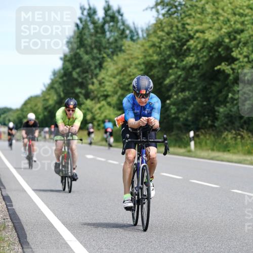 21.06.2026 - Viking Triathlon Michael Burmester http://msf.ph/oto/9869566 21.06.2026 12:29:51 Radfahren 66, 101, 168, 196, 261, 302, 463, 529, 540, 613, 631 meine-sportfotos.de