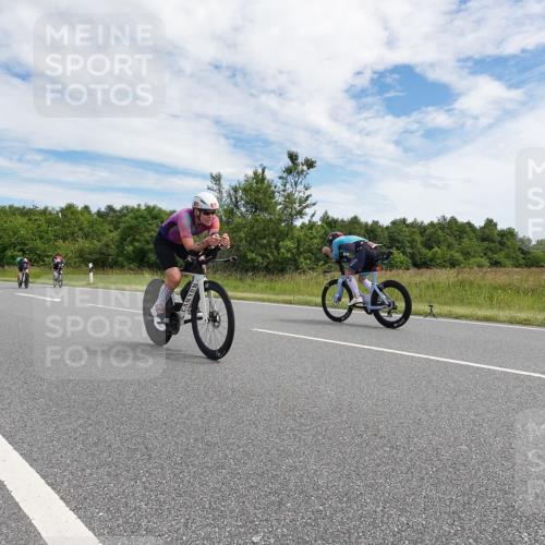 21.06.2026 - Viking Triathlon Michael Burmester http://msf.ph/oto/9869628 21.06.2026 12:03:25 Radfahren 65, 74, 102, 103, 161, 176, 194, 238, 247, 257, 270, 270, 271, 271, 426, 565, 569, 606, 631 meine-sportfotos.de