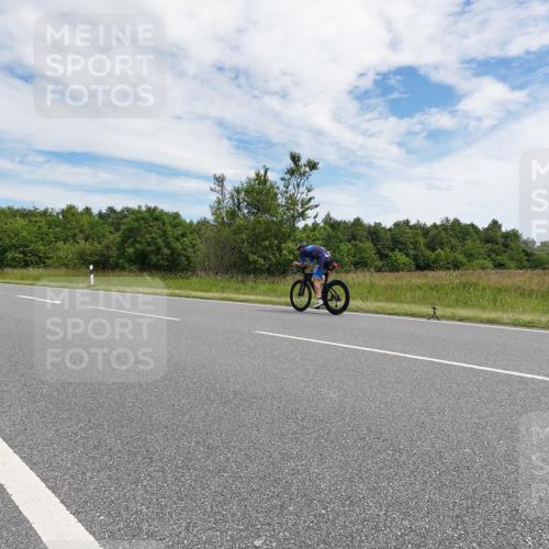21.06.2026 - Viking Triathlon Michael Burmester http://msf.ph/oto/9869650 21.06.2026 12:03:32 Radfahren 65, 66, 74, 102, 103, 161, 176, 194, 247, 257, 270, 270, 271, 287, 331, 426, 463, 475, 565, 569, 606, 631 meine-sportfotos.de