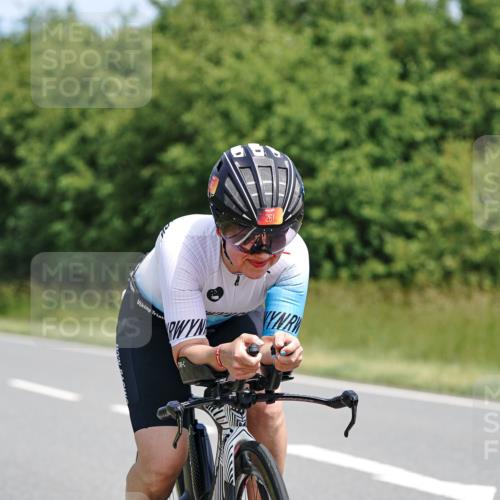 21.06.2026 - Viking Triathlon Michael Burmester http://msf.ph/oto/9869655 21.06.2026 12:30:07 Radfahren 99, 168, 220, 261, 314, 355, 463, 529, 613, 631, 631 meine-sportfotos.de