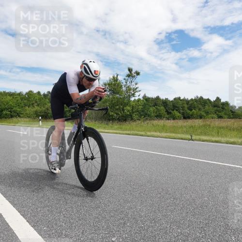 21.06.2026 - Viking Triathlon Michael Burmester http://msf.ph/oto/9869672 21.06.2026 12:03:38 Radfahren 66, 101, 176, 194, 247, 257, 261, 270, 271, 287, 331, 426, 463, 475, 565, 606 meine-sportfotos.de
