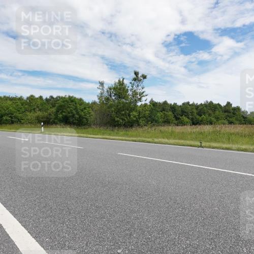 21.06.2026 - Viking Triathlon Michael Burmester http://msf.ph/oto/9869682 21.06.2026 12:03:44 Radfahren 66, 101, 194, 247, 257, 261, 270, 287, 331, 463, 465, 475, 606 meine-sportfotos.de