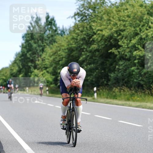 21.06.2026 - Viking Triathlon Michael Burmester http://msf.ph/oto/9869684 21.06.2026 12:30:29 Radfahren 99, 99, 104, 109, 137, 145, 180, 255, 286, 355, 359, 376, 422, 500, 631 meine-sportfotos.de