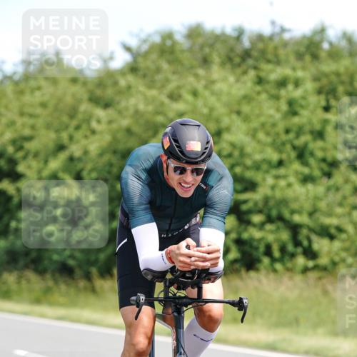 21.06.2026 - Viking Triathlon Michael Burmester http://msf.ph/oto/9869702 21.06.2026 12:30:35 Radfahren 99, 104, 109, 111, 113, 137, 145, 180, 199, 255, 286, 359, 376, 422, 500 meine-sportfotos.de