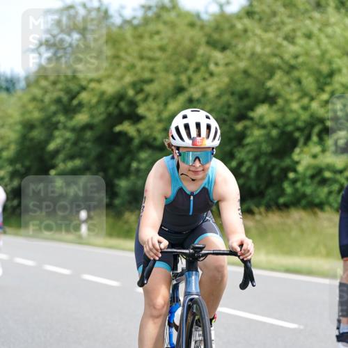 21.06.2026 - Viking Triathlon Michael Burmester http://msf.ph/oto/9869722 21.06.2026 12:30:37 Radfahren 99, 104, 109, 111, 113, 125, 137, 145, 180, 199, 286, 359, 376, 422, 500 meine-sportfotos.de