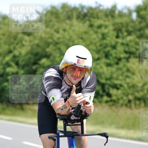 21.06.2026 - Viking Triathlon Michael Burmester http://msf.ph/oto/9869768 21.06.2026 12:30:41 Radfahren 34, 45, 99, 104, 109, 111, 113, 125, 137, 145, 180, 188, 199, 241, 327, 340, 359, 376, 553, 567, 578, 663 meine-sportfotos.de