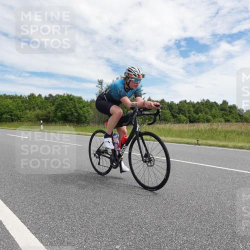 21.06.2026 - Viking Triathlon Michael Burmester http://msf.ph/oto/9869775 21.06.2026 12:05:10 Radfahren 83, 98, 142, 304, 474, 542, 642, 645 meine-sportfotos.de