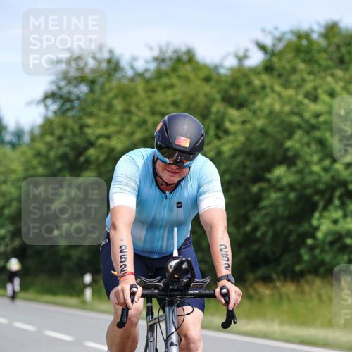 21.06.2026 - Viking Triathlon Michael Burmester http://msf.ph/oto/9869806 21.06.2026 12:30:56 Radfahren 34, 45, 107, 111, 113, 125, 151, 175, 188, 199, 241, 252, 296, 327, 340, 383, 414, 445, 485, 553, 567, 574, 578, 663 meine-sportfotos.de