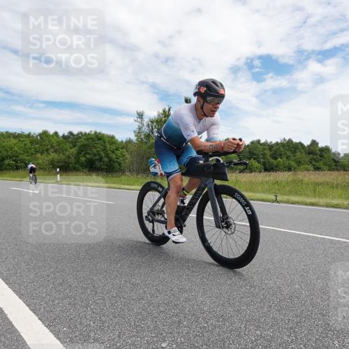 21.06.2026 - Viking Triathlon Michael Burmester http://msf.ph/oto/9869838 21.06.2026 12:05:37 Radfahren 16, 41, 53, 56, 86, 94, 132, 136, 165, 189, 198, 219, 239, 256, 289, 304, 364, 382, 407, 429, 442, 456, 546, 634, 668 meine-sportfotos.de