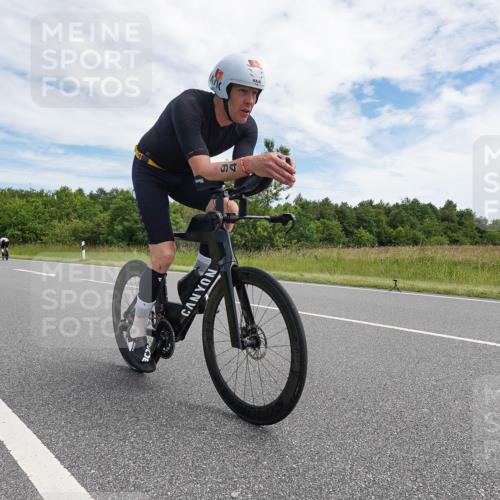 21.06.2026 - Viking Triathlon Michael Burmester http://msf.ph/oto/9869842 21.06.2026 12:05:38 Radfahren 16, 41, 53, 56, 86, 94, 132, 136, 165, 189, 198, 219, 239, 256, 289, 304, 364, 382, 407, 429, 442, 456, 546, 634, 668 meine-sportfotos.de