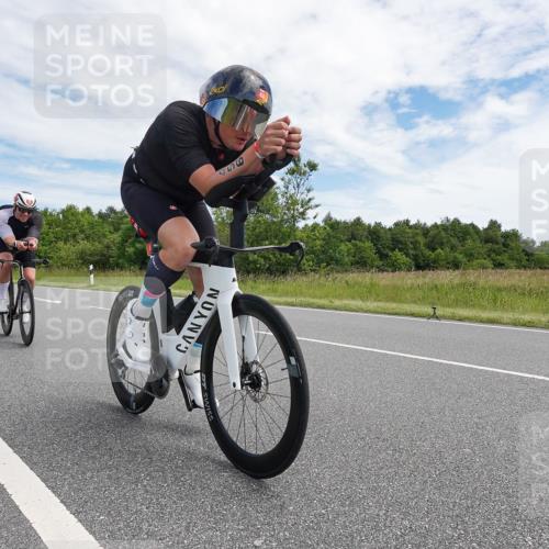 21.06.2026 - Viking Triathlon Michael Burmester http://msf.ph/oto/9869846 21.06.2026 12:05:39 Radfahren 16, 41, 53, 56, 86, 94, 132, 136, 165, 198, 219, 256, 289, 304, 364, 382, 407, 429, 442, 456, 546, 634, 668, 670 meine-sportfotos.de