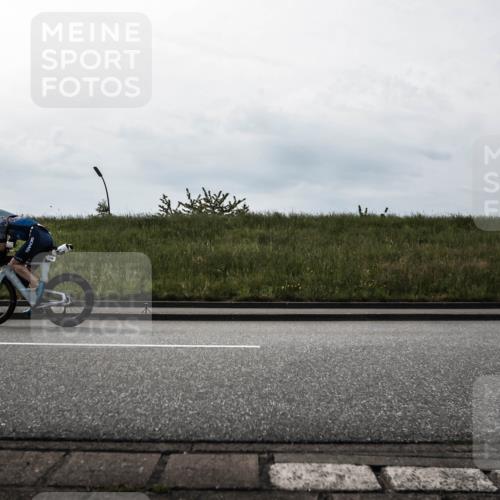 21.06.2026 - 29. Vierlanden-Triathlon H.Heesch http://msf.ph/oto/9869880 21.06.2026 09:16:04 Radfahren 145 meine-sportfotos.de
