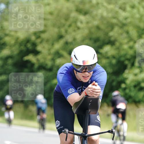 21.06.2026 - Viking Triathlon Michael Burmester http://msf.ph/oto/9869896 21.06.2026 12:31:53 Radfahren 27, 33, 75, 198, 337, 365, 382, 640, 658 meine-sportfotos.de