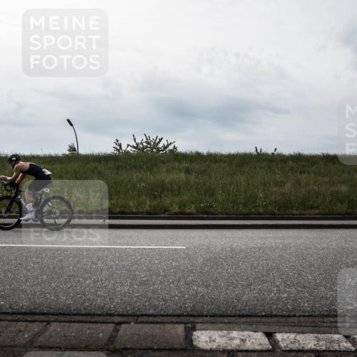 21.06.2026 - 29. Vierlanden-Triathlon H.Heesch http://msf.ph/oto/9869968 21.06.2026 09:17:57 Radfahren 106, 226 meine-sportfotos.de