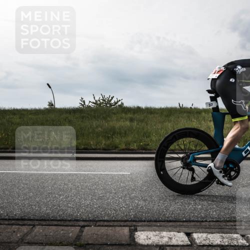 21.06.2026 - 29. Vierlanden-Triathlon H.Heesch http://msf.ph/oto/9869997 21.06.2026 09:18:29 Radfahren 37, 103, 108 meine-sportfotos.de