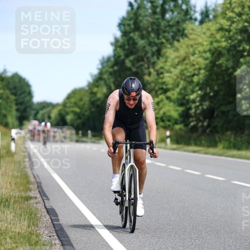 21.06.2026 - Viking Triathlon Michael Burmester http://msf.ph/oto/9870009 21.06.2026 12:32:24 Radfahren 301, 303, 331, 393, 462, 482, 513, 532, 532, 559, 601, 641, 659 meine-sportfotos.de