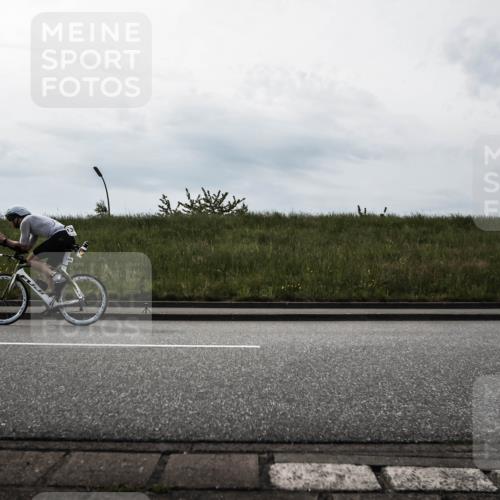 21.06.2026 - 29. Vierlanden-Triathlon H.Heesch http://msf.ph/oto/9870032 21.06.2026 09:19:00 Radfahren 56, 107, 221, 1355 meine-sportfotos.de