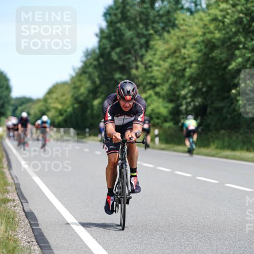 21.06.2026 - Viking Triathlon Michael Burmester http://msf.ph/oto/9870045 21.06.2026 12:32:43 Radfahren 97, 114, 116, 247, 265, 289, 301, 447, 454, 579, 626, 659 meine-sportfotos.de