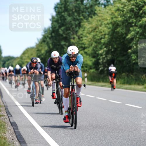 21.06.2026 - Viking Triathlon Michael Burmester http://msf.ph/oto/9870070 21.06.2026 12:32:49 Radfahren 93, 97, 114, 116, 237, 247, 265, 289, 301, 447, 450, 454, 579, 626, 659 meine-sportfotos.de